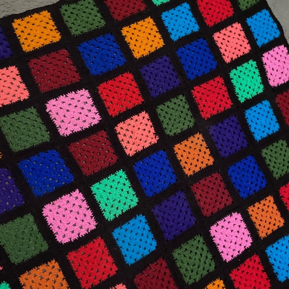 Vintage Handmade Granny Square 72”x 54” Large Multicolor Crochet Cottage Blanket - Picture 12 of 14